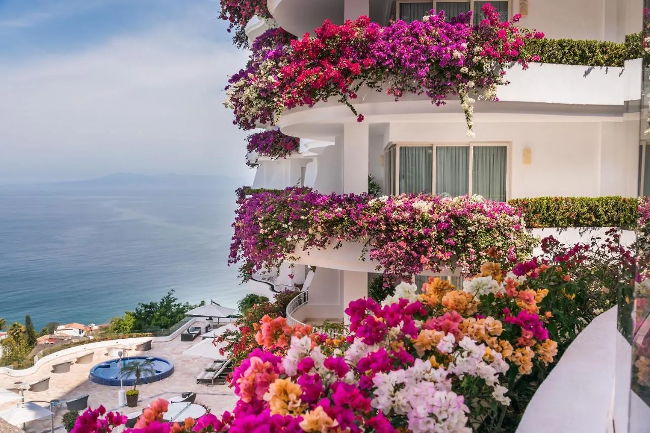 Residences By Grand Miramar Пуэрто-Вальярта Отель