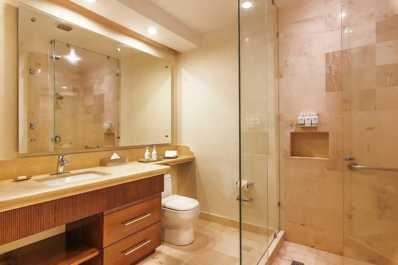 Residences By Grand Miramar Пуэрто-Вальярта