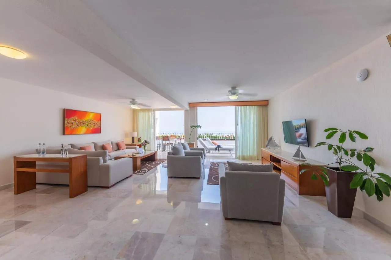 Residences By Grand Miramar Пуэрто-Вальярта
