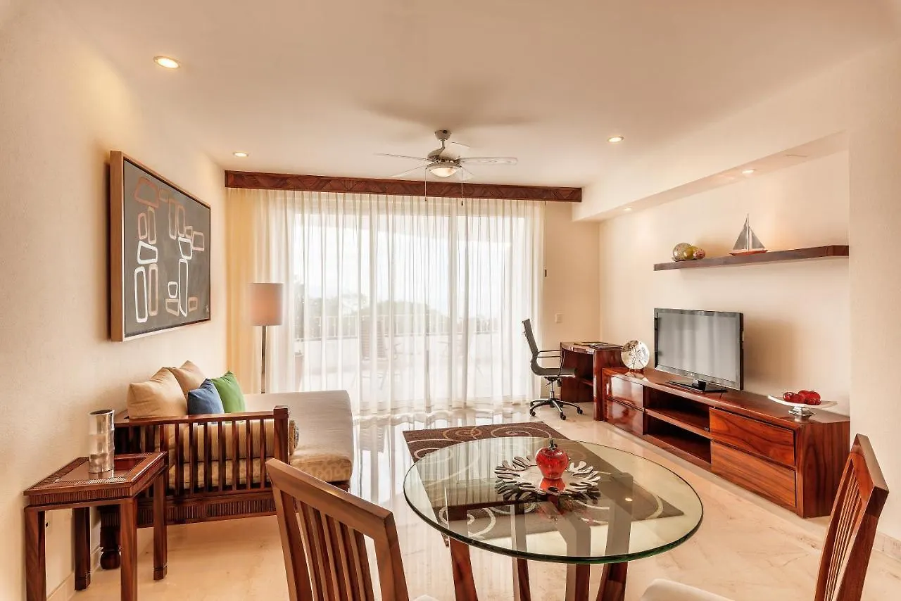 Residences By Grand Miramar Пуэрто-Вальярта Мексика